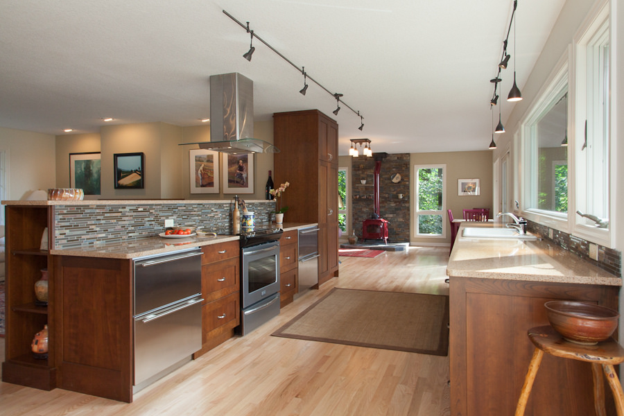 Bellevue Home Portofolio — Bellevue Kitchen Remodeling Bellevue Home Portofolio for Bellevue Kitchen Remodeling, focused on backsplash detail