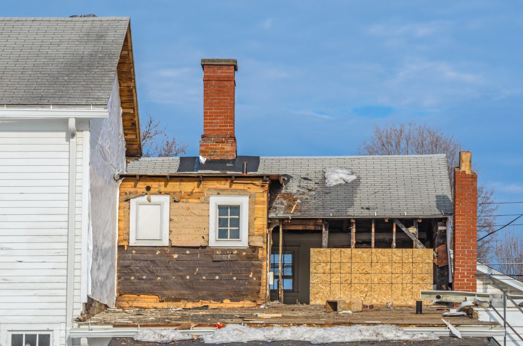 Remodeling contractor vs general contractor in bellevue which one general with home remodel finishes guide