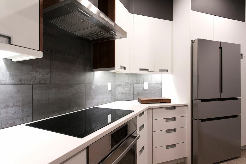 Kitchen Remodeling Cost Kirkland: Cost Planning for flooring transitions, weather exposure and Lakeview sightlines kirkland-kitchen-remodeling