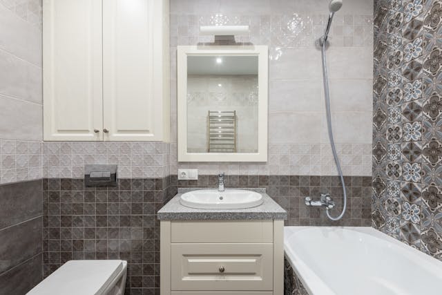 Sammamish Bathroom Remodeling Permits: Permit Planning for tile layout, permit notes and Sahalee properties Sammamish Bathroom Remodeling