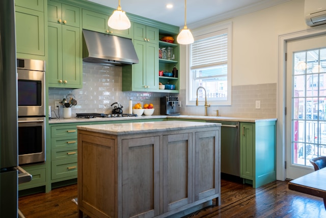 quartzite vs granite Countertops