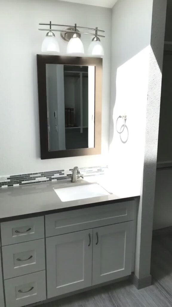 custom-cabinets-dressing-contractor-bellevue-2